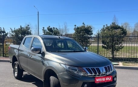 Mitsubishi L200 IV рестайлинг, 2016 год, 1 545 000 рублей, 2 фотография