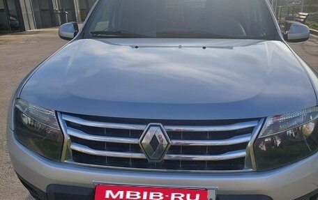 Renault Duster I рестайлинг, 2012 год, 830 000 рублей, 2 фотография