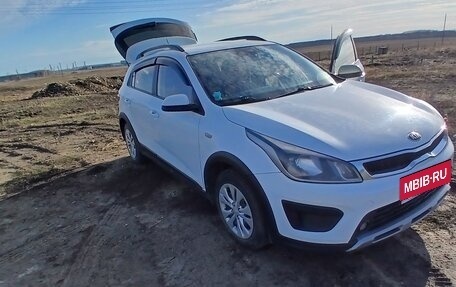 KIA Rio IV, 2018 год, 999 000 рублей, 4 фотография