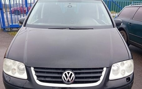 Volkswagen Touran III, 2005 год, 255 000 рублей, 11 фотография