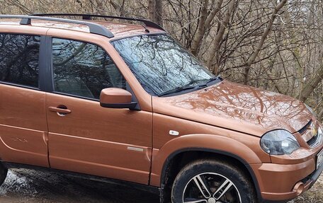 Chevrolet Niva I рестайлинг, 2017 год, 720 000 рублей, 4 фотография