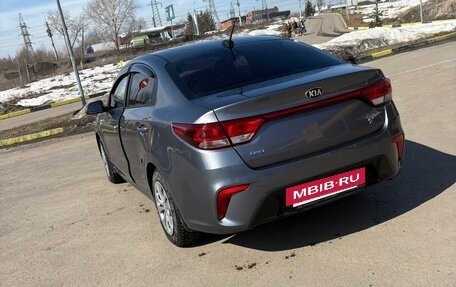 KIA Rio IV, 2018 год, 1 395 000 рублей, 3 фотография