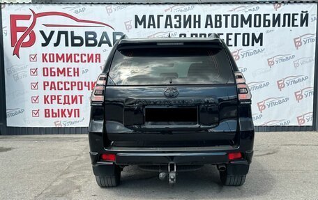Toyota Land Cruiser Prado 150 рестайлинг 2, 2018 год, 4 990 000 рублей, 5 фотография