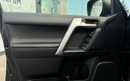 Toyota Land Cruiser Prado 150 рестайлинг 2, 2018 год, 4 990 000 рублей, 11 фотография