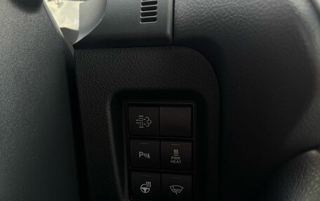 Toyota Land Cruiser Prado 150 рестайлинг 2, 2018 год, 4 990 000 рублей, 29 фотография