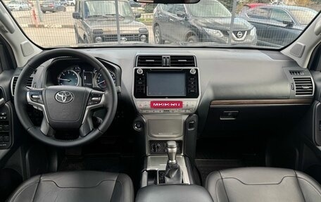 Toyota Land Cruiser Prado 150 рестайлинг 2, 2018 год, 4 990 000 рублей, 20 фотография