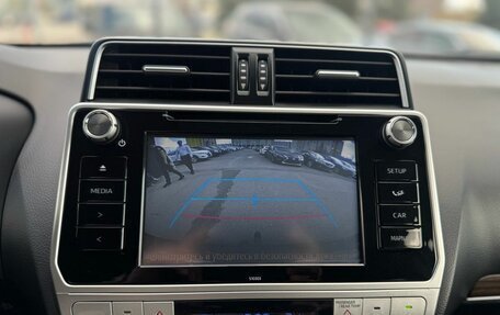 Toyota Land Cruiser Prado 150 рестайлинг 2, 2018 год, 4 990 000 рублей, 31 фотография