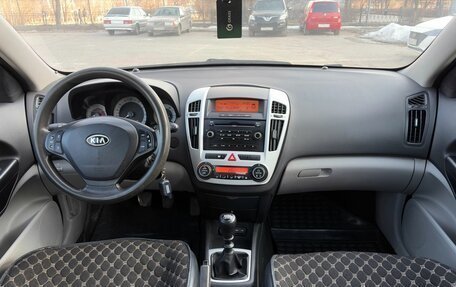 KIA cee'd I рестайлинг, 2007 год, 570 000 рублей, 16 фотография