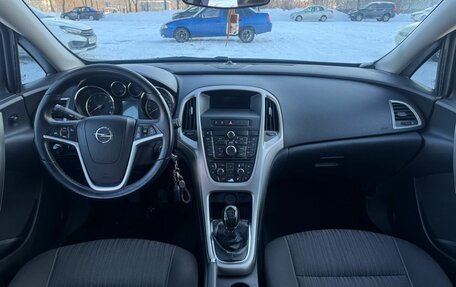 Opel Astra J, 2010 год, 595 000 рублей, 17 фотография