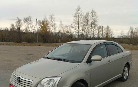 Toyota Avensis III рестайлинг, 2006 год, 700 000 рублей, 1 фотография