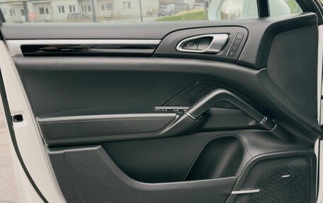 Porsche Cayenne III, 2013 год, 2 690 000 рублей, 8 фотография