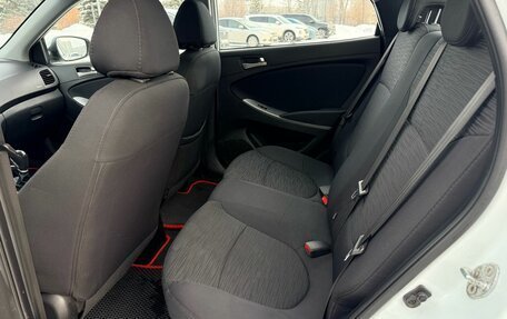 Hyundai Solaris II рестайлинг, 2015 год, 820 000 рублей, 10 фотография