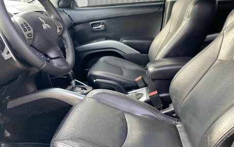 Mitsubishi Outlander III рестайлинг 3, 2011 год, 1 260 000 рублей, 10 фотография