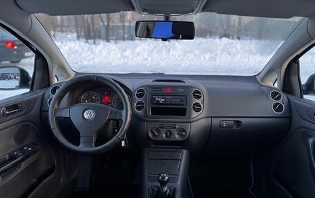 Volkswagen Golf Plus I, 2005 год, 440 000 рублей, 13 фотография