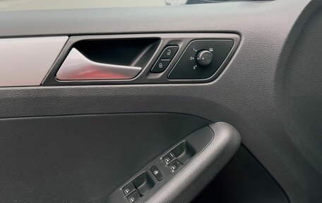 Volkswagen Jetta VI, 2012 год, 1 140 000 рублей, 10 фотография