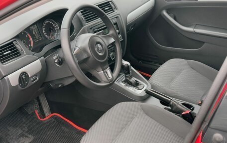 Volkswagen Jetta VI, 2012 год, 1 140 000 рублей, 12 фотография