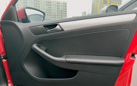 Volkswagen Jetta VI, 2012 год, 1 140 000 рублей, 25 фотография