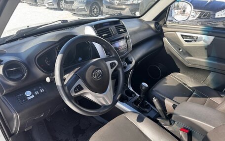 Lifan X60 I рестайлинг, 2015 год, 640 000 рублей, 9 фотография