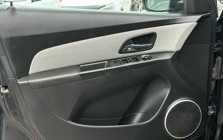 Chevrolet Cruze II, 2011 год, 749 000 рублей, 8 фотография