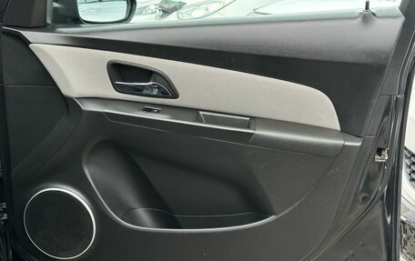 Chevrolet Cruze II, 2011 год, 749 000 рублей, 21 фотография