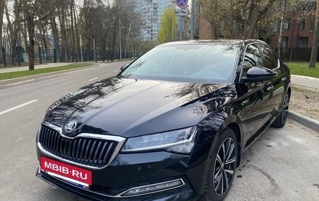 Skoda Superb III рестайлинг, 2025 год, 4 300 000 рублей, 5 фотография