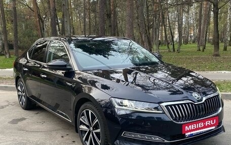 Skoda Superb III рестайлинг, 2025 год, 4 300 000 рублей, 7 фотография