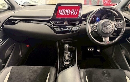 Toyota C-HR I рестайлинг, 2019 год, 1 650 000 рублей, 17 фотография