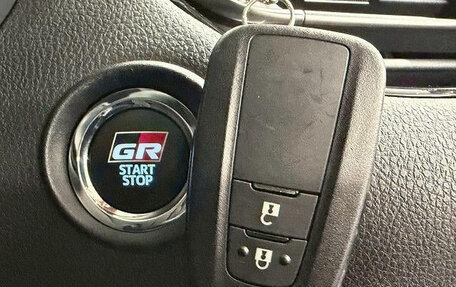 Toyota C-HR I рестайлинг, 2019 год, 1 650 000 рублей, 33 фотография