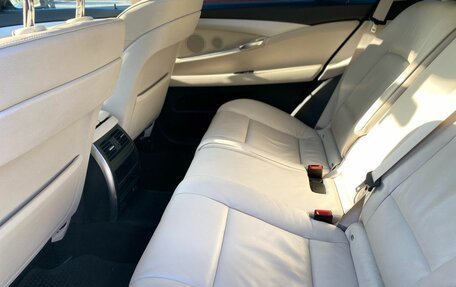 BMW 5 серия, 2013 год, 2 340 000 рублей, 13 фотография