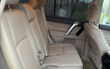 Toyota Land Cruiser Prado 150 рестайлинг 2, 2021 год, 5 990 000 рублей, 10 фотография