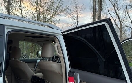 Toyota Land Cruiser Prado 150 рестайлинг 2, 2021 год, 5 990 000 рублей, 9 фотография