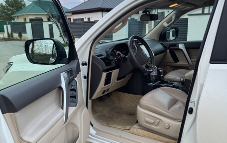 Toyota Land Cruiser Prado 150 рестайлинг 2, 2021 год, 5 990 000 рублей, 13 фотография