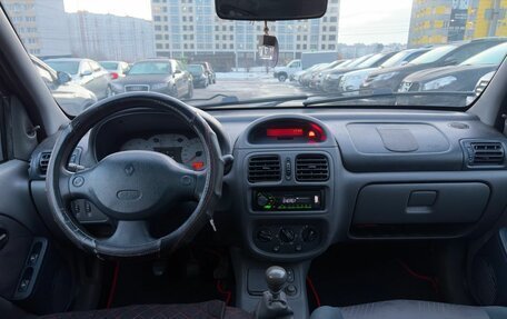 Renault Clio III, 2001 год, 215 000 рублей, 12 фотография