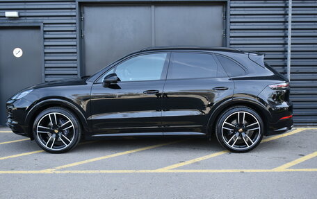 Porsche Cayenne III, 2023 год, 10 630 000 рублей, 2 фотография