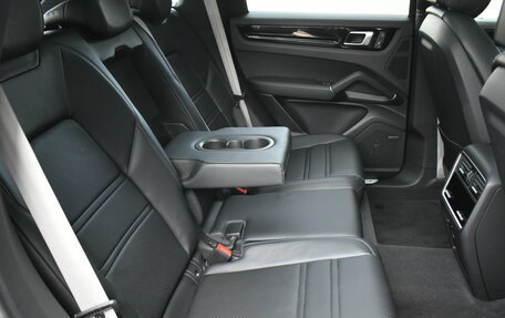 Porsche Cayenne III, 2023 год, 10 630 000 рублей, 26 фотография