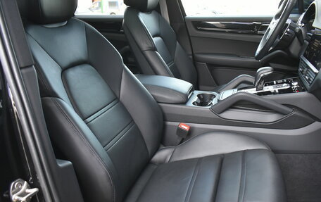 Porsche Cayenne III, 2023 год, 10 630 000 рублей, 28 фотография