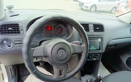 Volkswagen Polo VI (EU Market), 2011 год, 579 995 рублей, 15 фотография