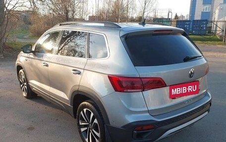 Volkswagen Taos, 2021 год, 2 250 000 рублей, 2 фотография