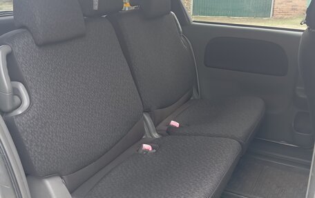 Toyota Sienta I, 2011 год, 950 000 рублей, 7 фотография