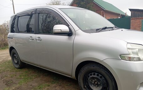 Toyota Sienta I, 2011 год, 950 000 рублей, 2 фотография