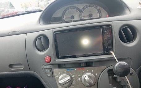 Toyota Sienta I, 2011 год, 950 000 рублей, 11 фотография