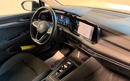 Volkswagen Golf VIII, 2023 год, 2 620 000 рублей, 9 фотография