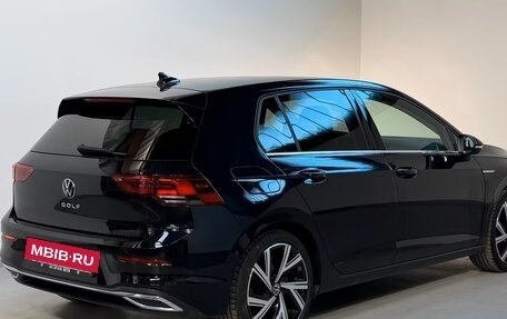 Volkswagen Golf VIII, 2023 год, 2 620 000 рублей, 4 фотография