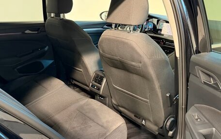 Volkswagen Golf VIII, 2023 год, 2 620 000 рублей, 14 фотография