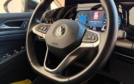 Volkswagen Golf VIII, 2023 год, 2 620 000 рублей, 18 фотография