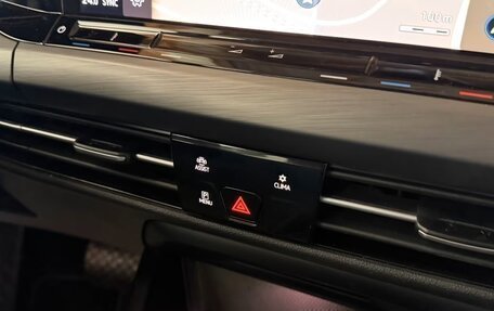 Volkswagen Golf VIII, 2023 год, 2 620 000 рублей, 20 фотография