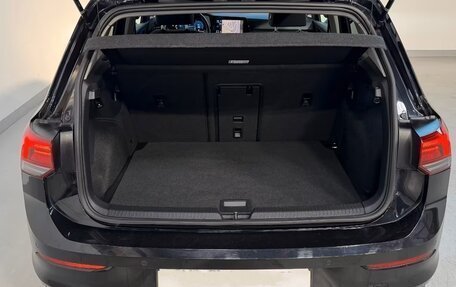 Volkswagen Golf VIII, 2023 год, 2 620 000 рублей, 25 фотография