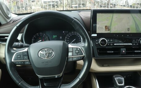 Toyota Highlander, 2021 год, 5 700 000 рублей, 13 фотография