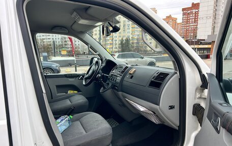 Volkswagen Caravelle T5, 2013 год, 1 400 000 рублей, 15 фотография
