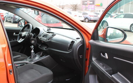 KIA Sportage III, 2011 год, 999 000 рублей, 16 фотография